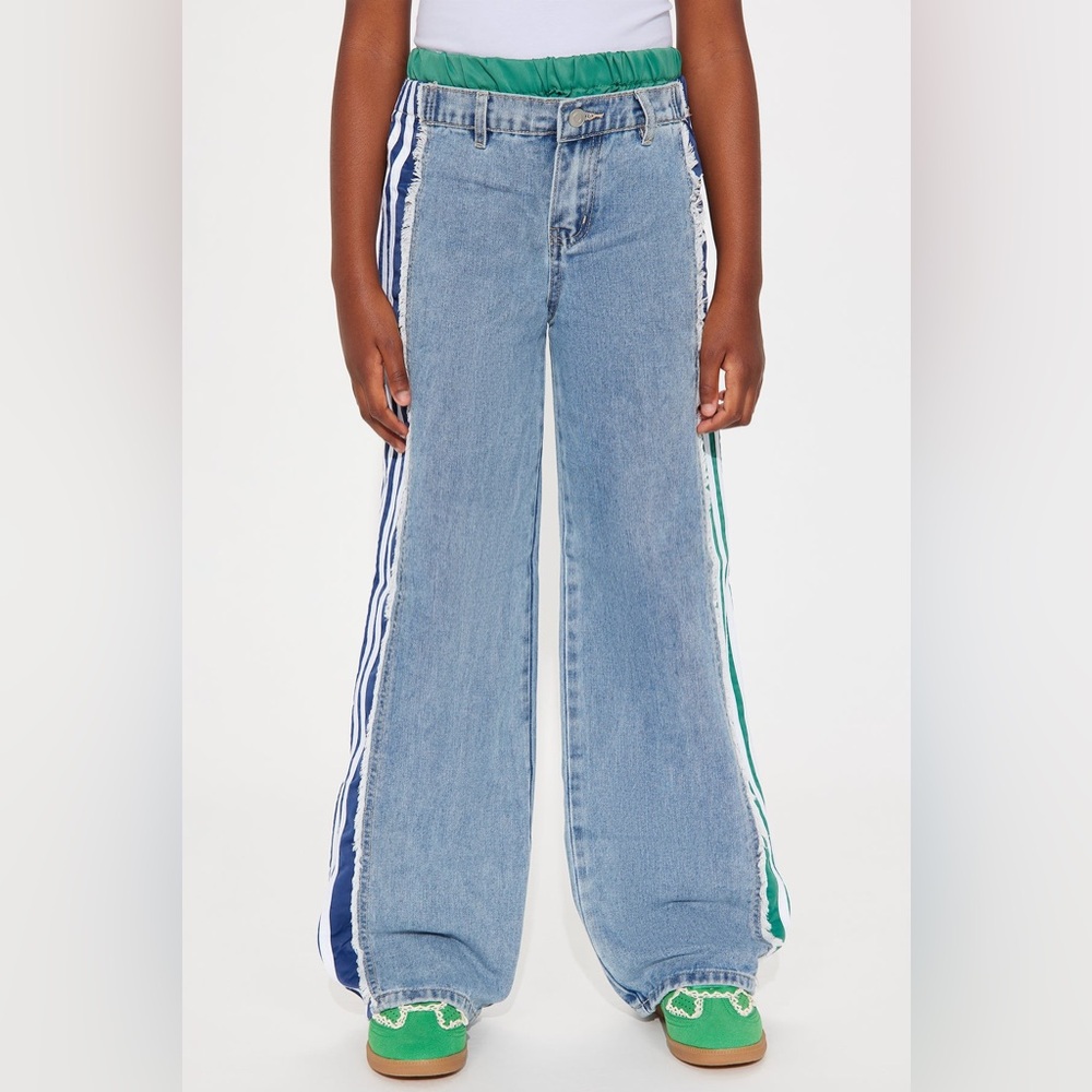 Stylish Denim Jeans with Striped Accents